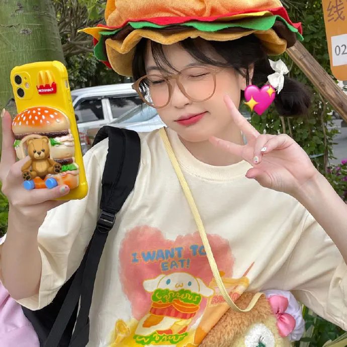 小心身后海报